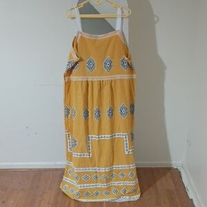 MISSLOOK Mustard and Black Geometric Maxi Dress